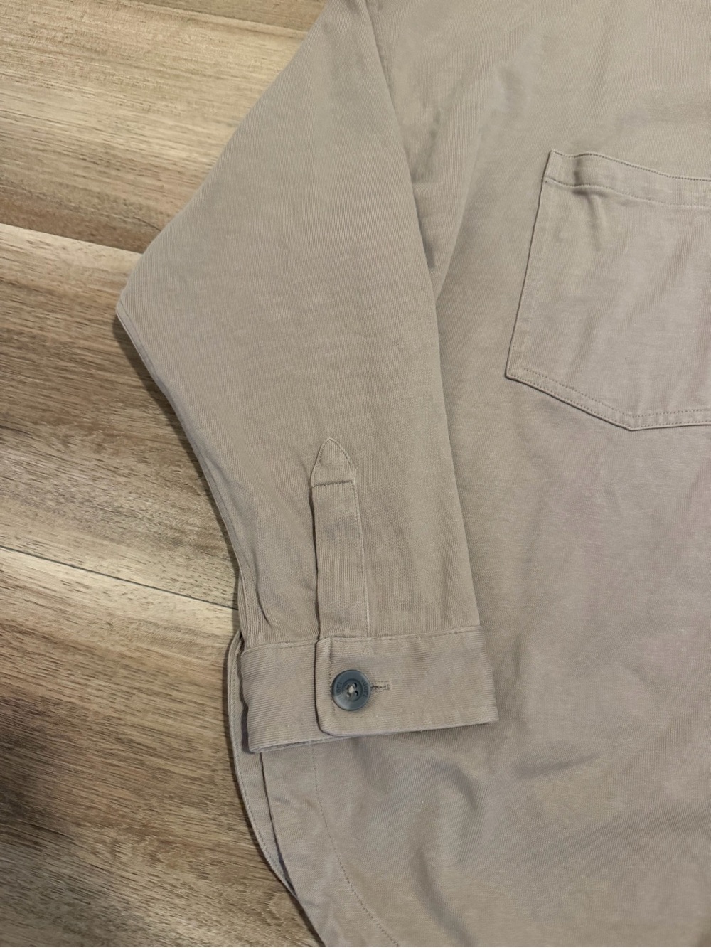 Vuori Womens Mackenzie Cropped Shirt Jacket Beige Cotton Relaxed Fit M-L-EUC - Picture 5 of 8